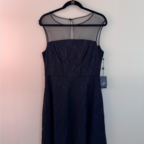 Adrianna Papell Dresses & Skirts - Elegant Black/Navy Dress with Sheer Detail